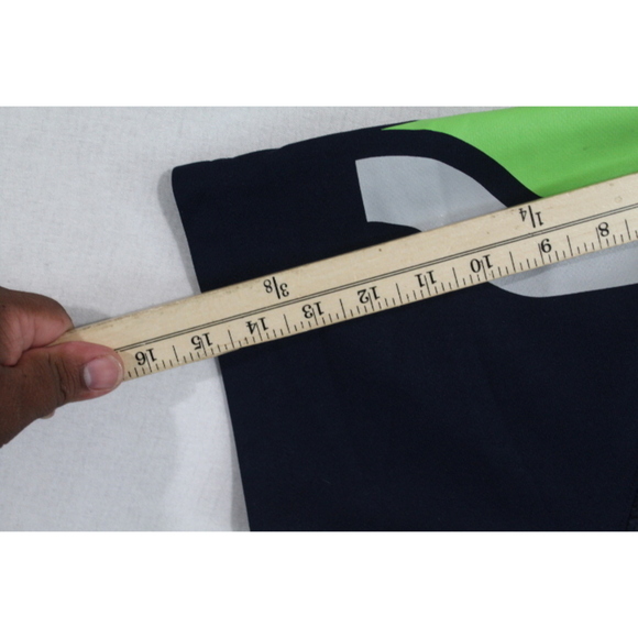 NFL Youth Seattle Seahawks Jersey Russel Wilson 3 Size XL - Picture 7 of 9